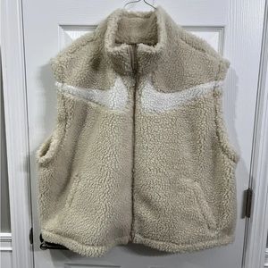 Nike Sportswear Swoosh Women's Fleece Vest